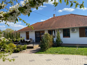 Kerekerdő Vendégház - Kisszékely